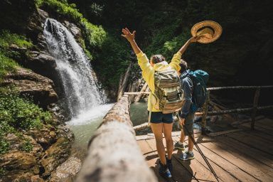 Парк водопадов “Менделиха” открыт для гостей в Отеле 28 в г. Сочи на горнолыжном курорте Роза Хутор
